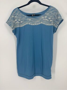 TYME Blue Top with White Lace Yoke